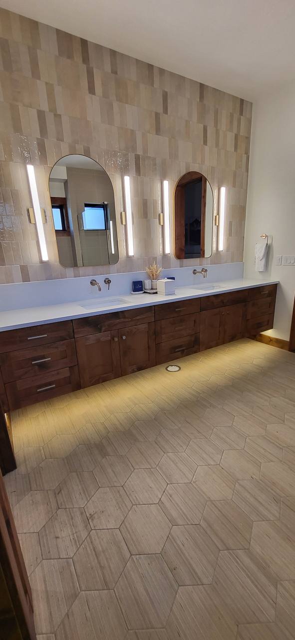 Double vanity hex floor